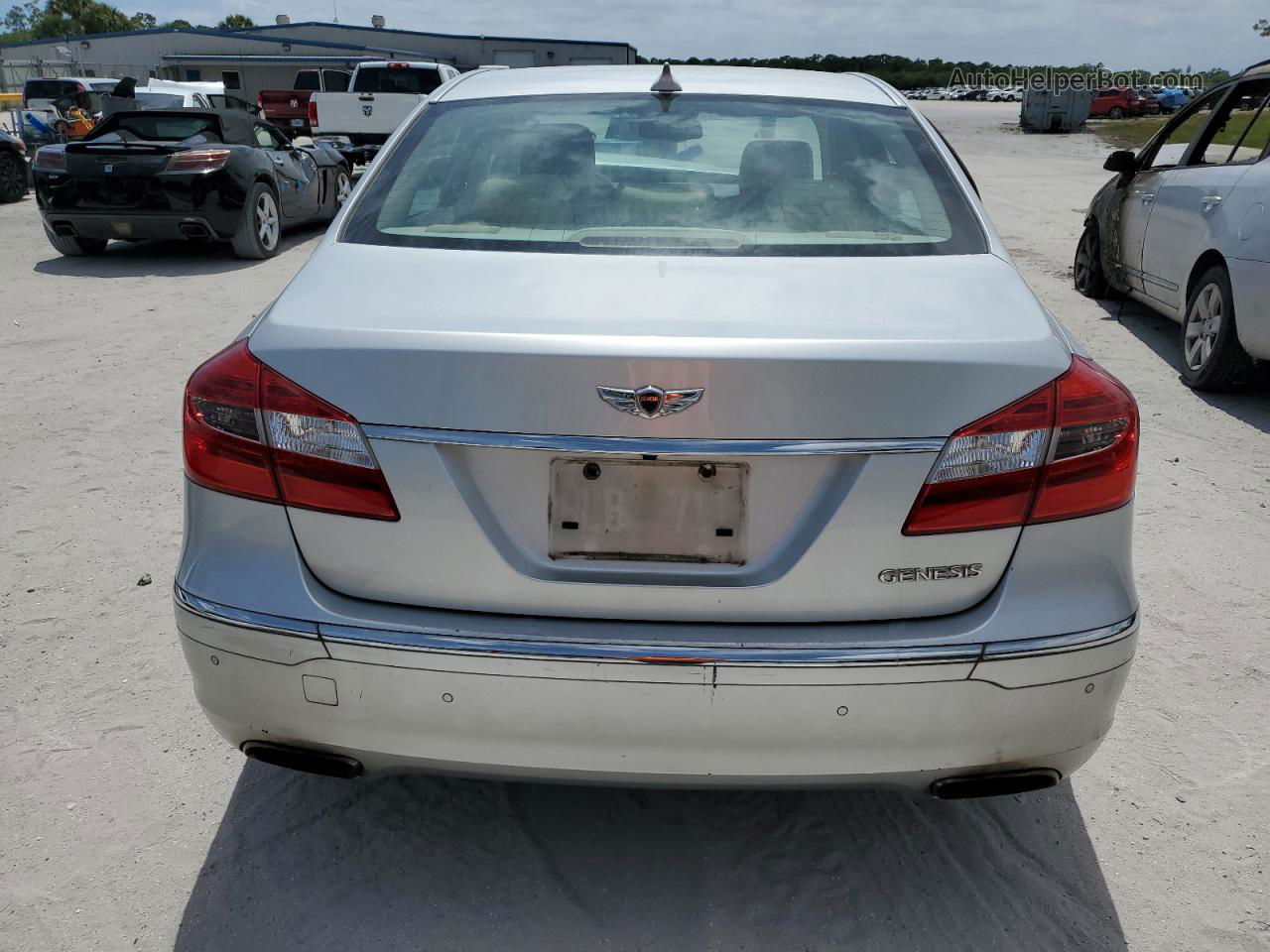 2013 Hyundai Genesis 3.8l Silver vin: KMHGC4DD4DU221119