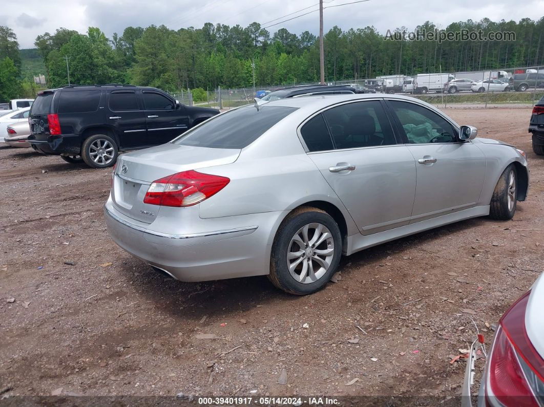 2013 Hyundai Genesis 3.8 Silver vin: KMHGC4DD4DU232525