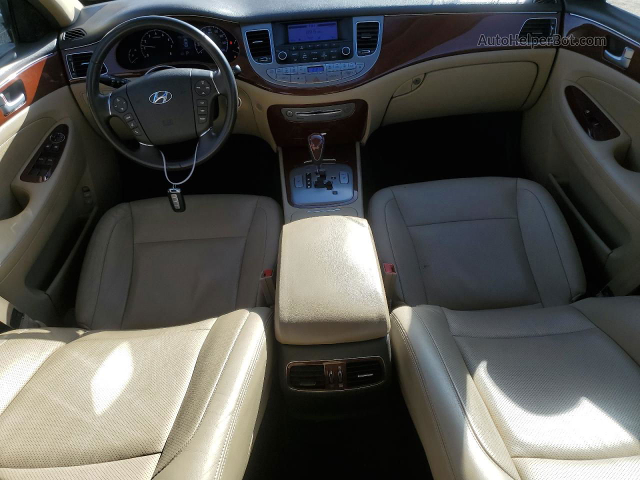 2013 Hyundai Genesis 3.8l Burgundy vin: KMHGC4DD5DU225759