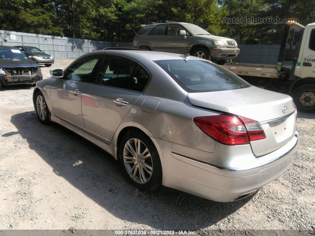 2013 Hyundai Genesis 3.8 Silver vin: KMHGC4DD5DU256882