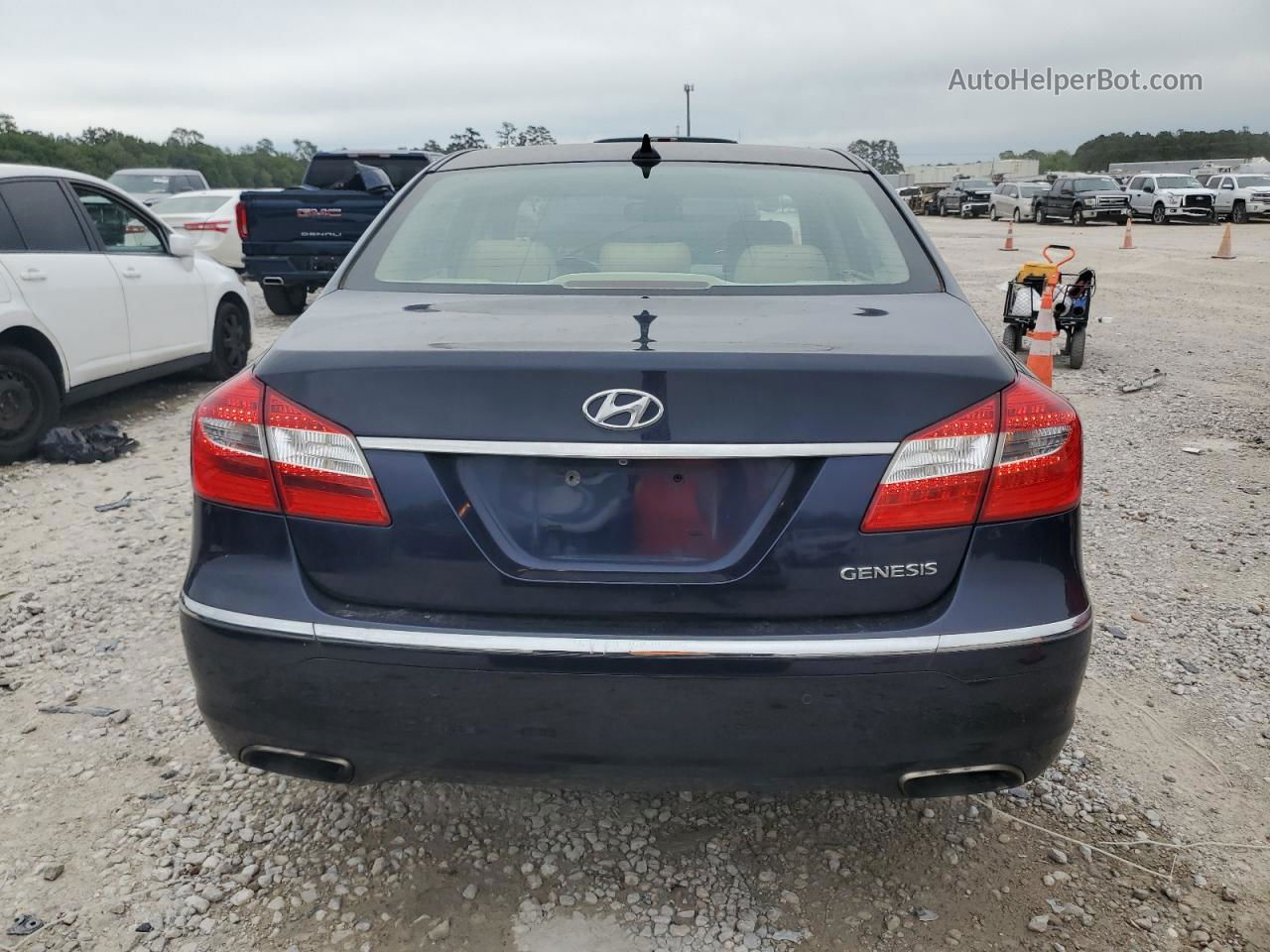 2013 Hyundai Genesis 3.8l Синий vin: KMHGC4DD6DU237418