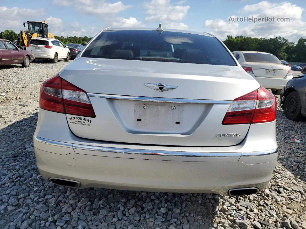 2013 Hyundai Genesis 3.8l Silver vin: KMHGC4DD6DU240366