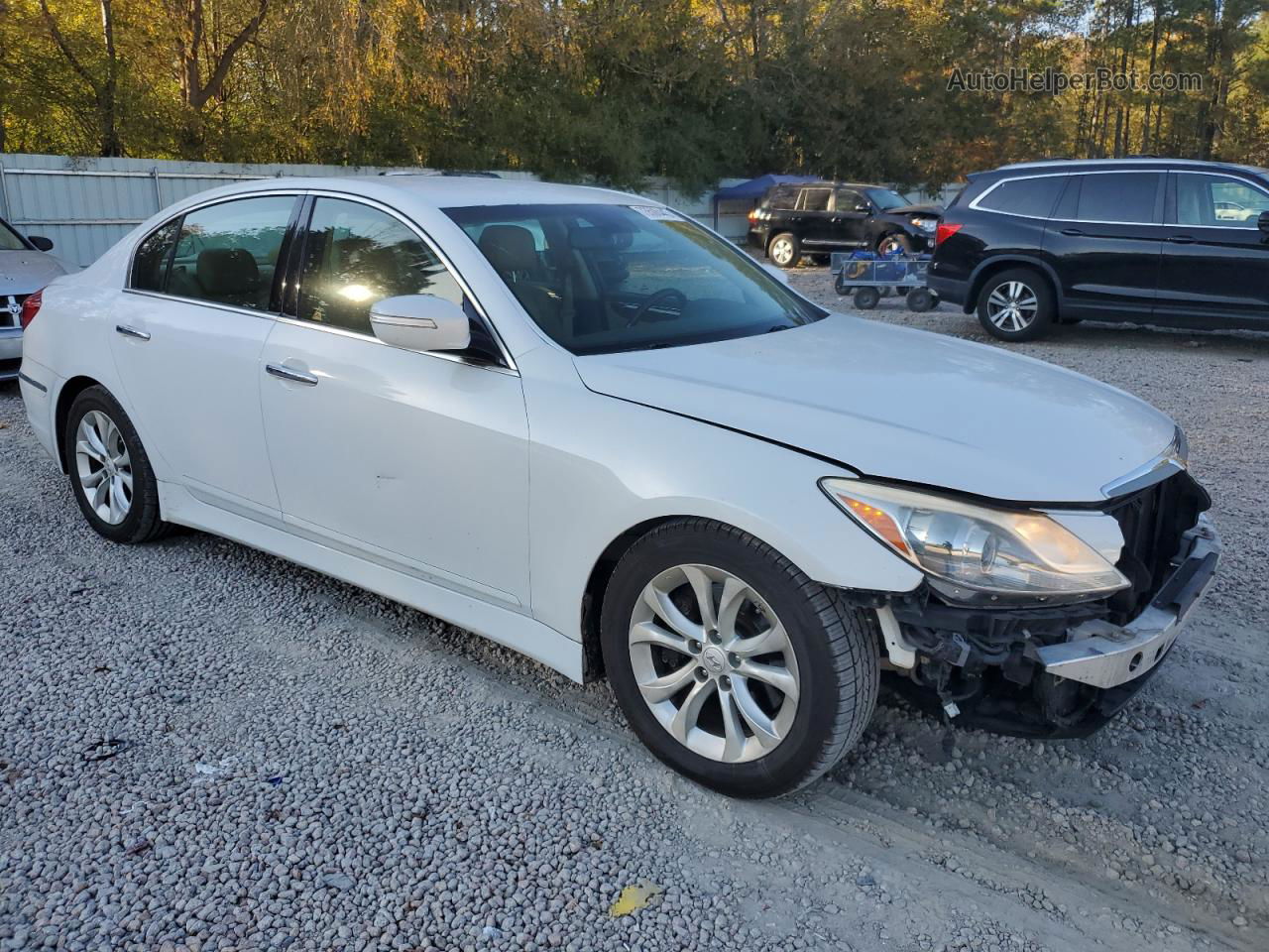 2013 Hyundai Genesis 3.8l White vin: KMHGC4DD6DU240416