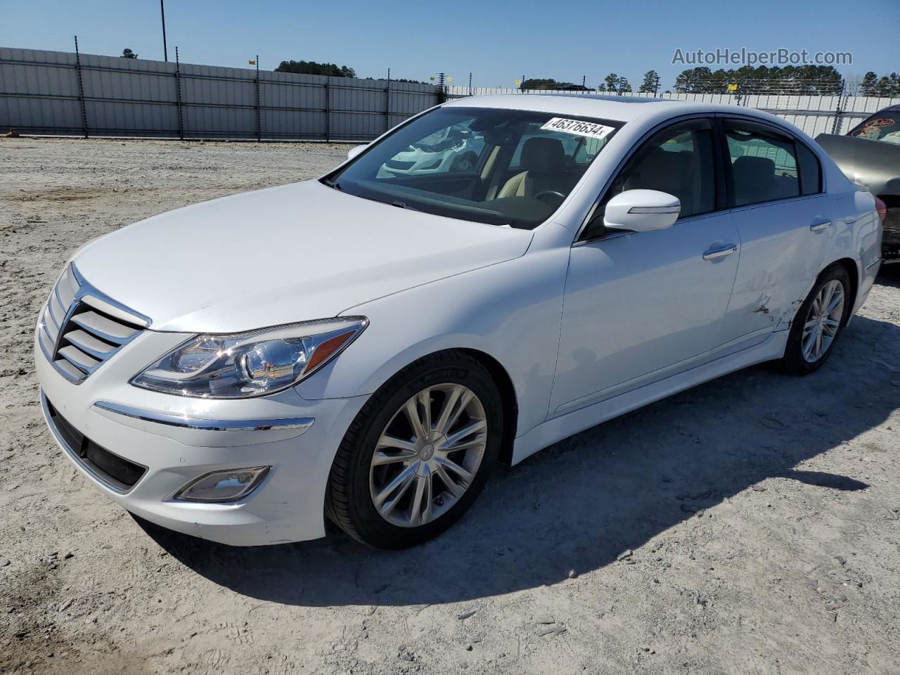 2013 Hyundai Genesis 3.8l White vin: KMHGC4DD6DU257653