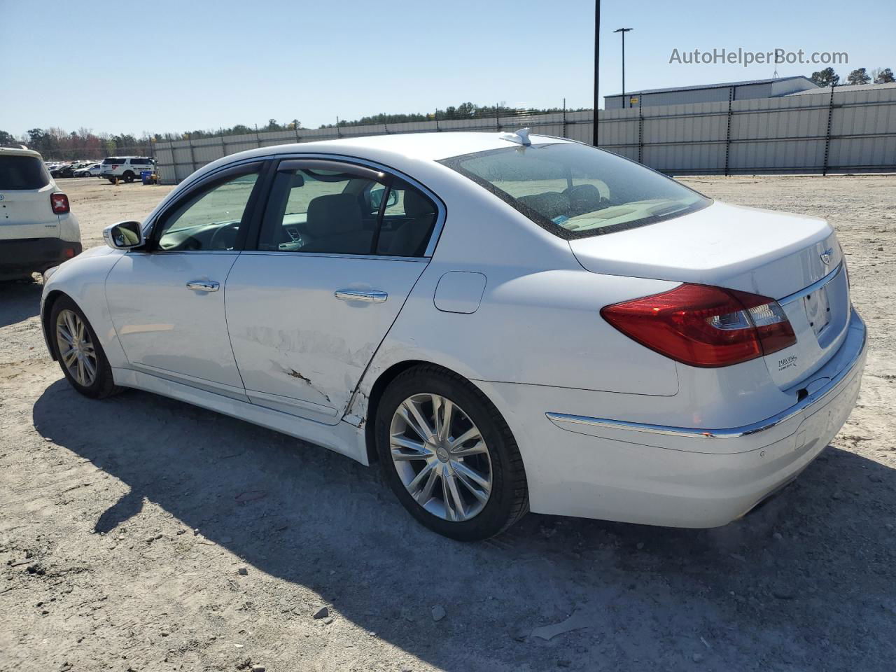 2013 Hyundai Genesis 3.8l White vin: KMHGC4DD6DU257653