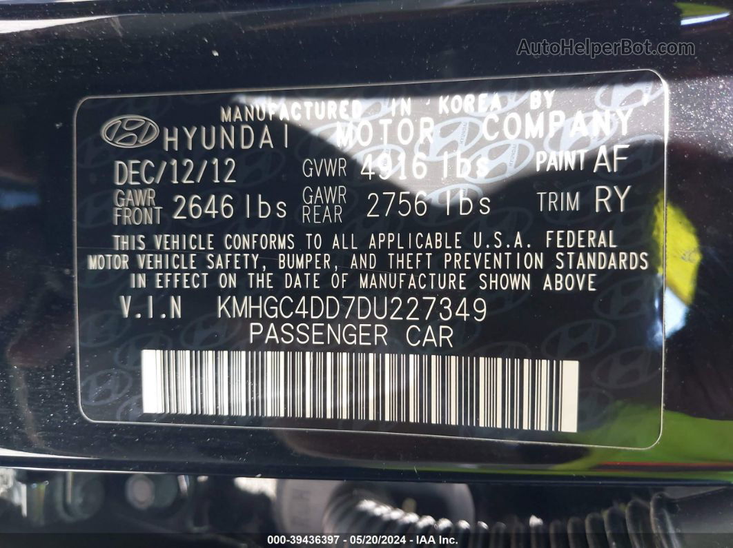 2013 Hyundai Genesis 3.8 Black vin: KMHGC4DD7DU227349