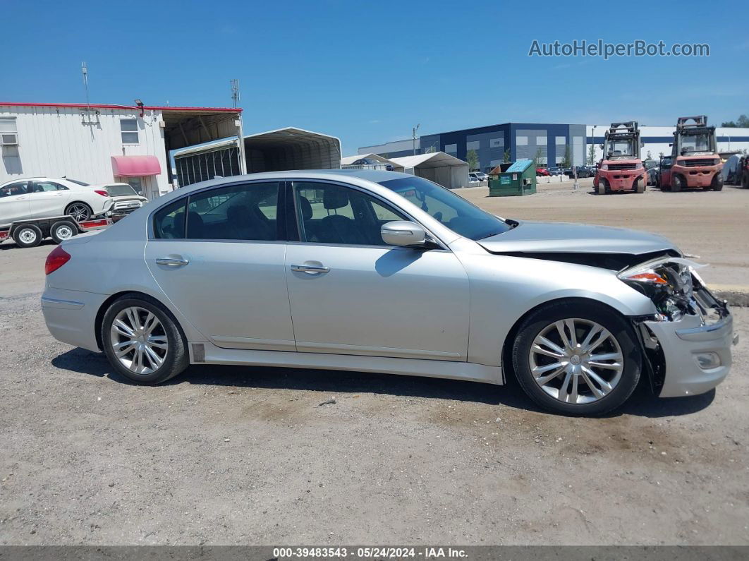 2013 Hyundai Genesis 3.8 Silver vin: KMHGC4DD7DU231255