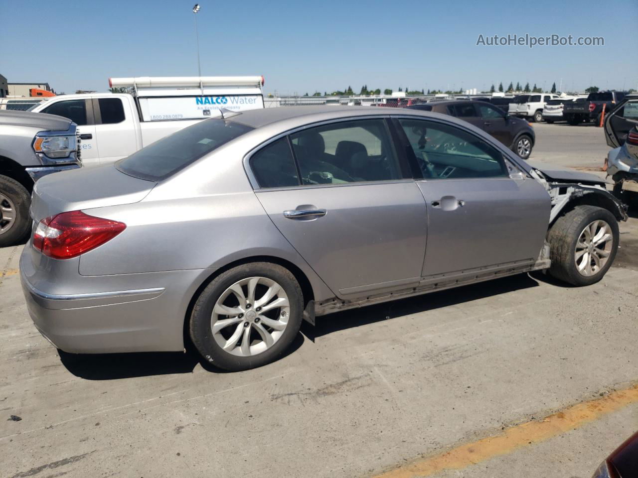 2013 Hyundai Genesis 3.8l Silver vin: KMHGC4DD8DU212617