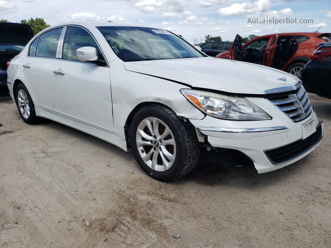 2013 Hyundai Genesis 3.8l White vin: KMHGC4DD9DU222606