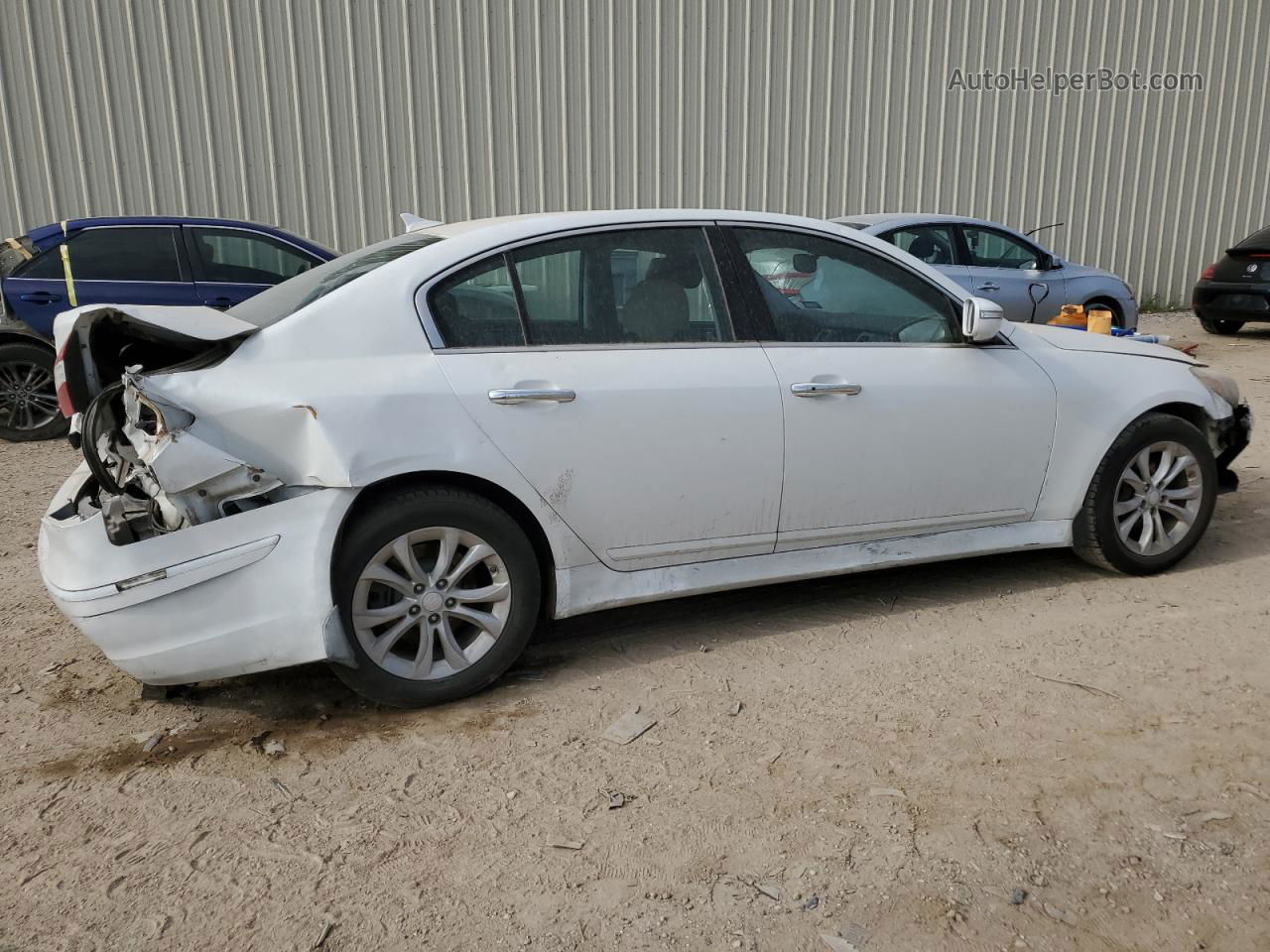 2013 Hyundai Genesis 3.8l White vin: KMHGC4DD9DU229345