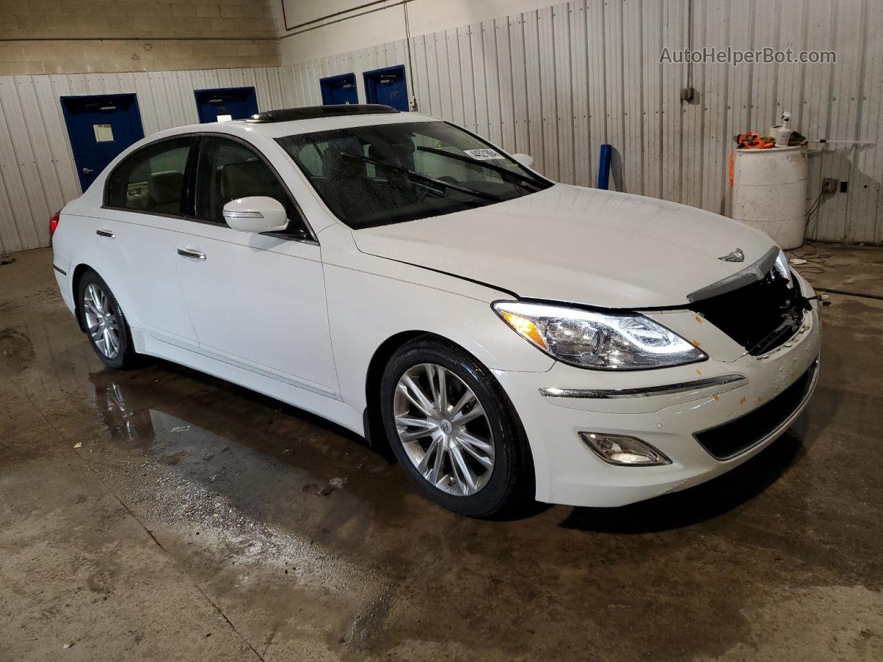 2013 Hyundai Genesis 3.8l Белый vin: KMHGC4DD9DU249126