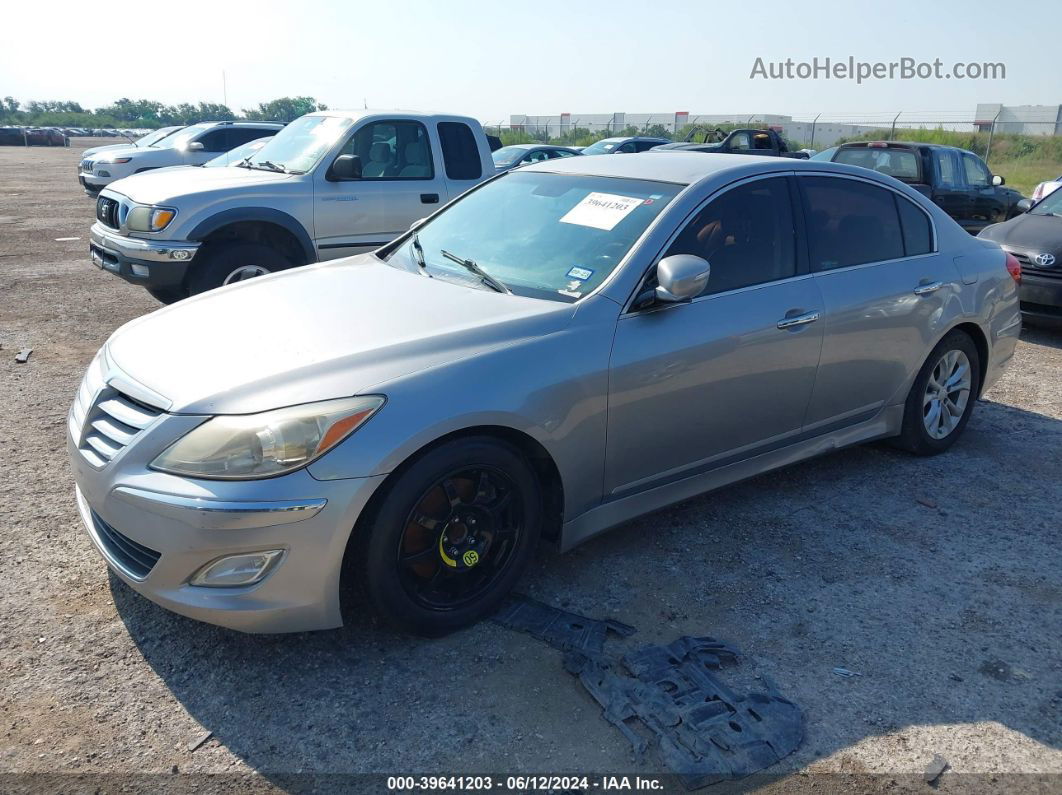 2013 Hyundai Genesis 3.8 Silver vin: KMHGC4DDXDU235350