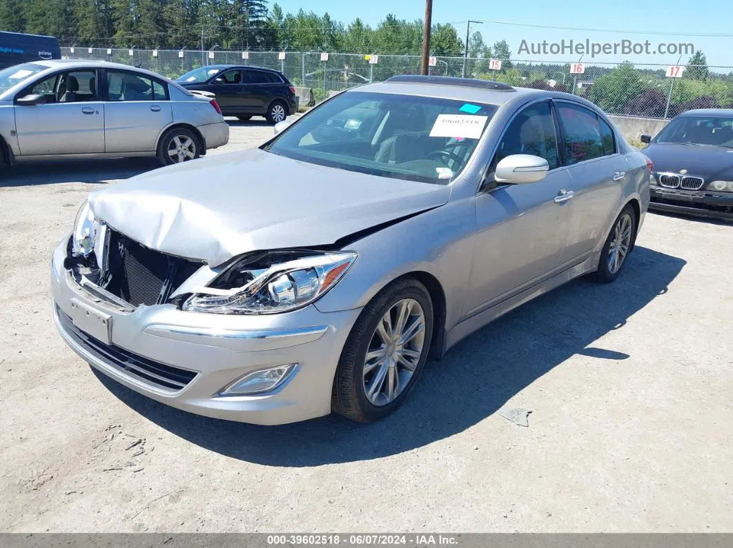 2013 Hyundai Genesis 3.8 Серебряный vin: KMHGC4DDXDU249846