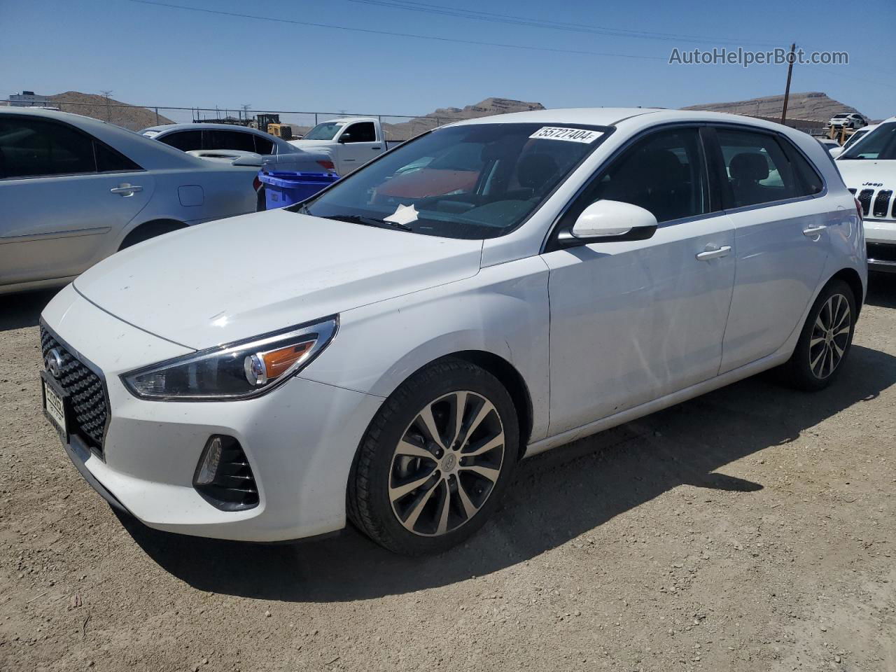 2018 Hyundai Elantra Gt  White vin: KMHH35LE0JU074104