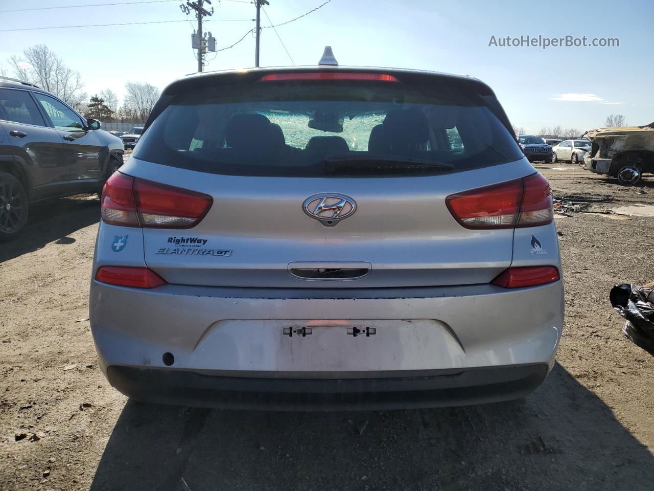 2019 Hyundai Elantra Gt  Silver vin: KMHH35LE1KU090149