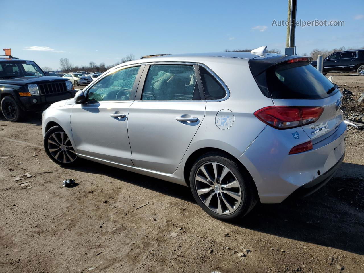 2019 Hyundai Elantra Gt  Silver vin: KMHH35LE1KU090149