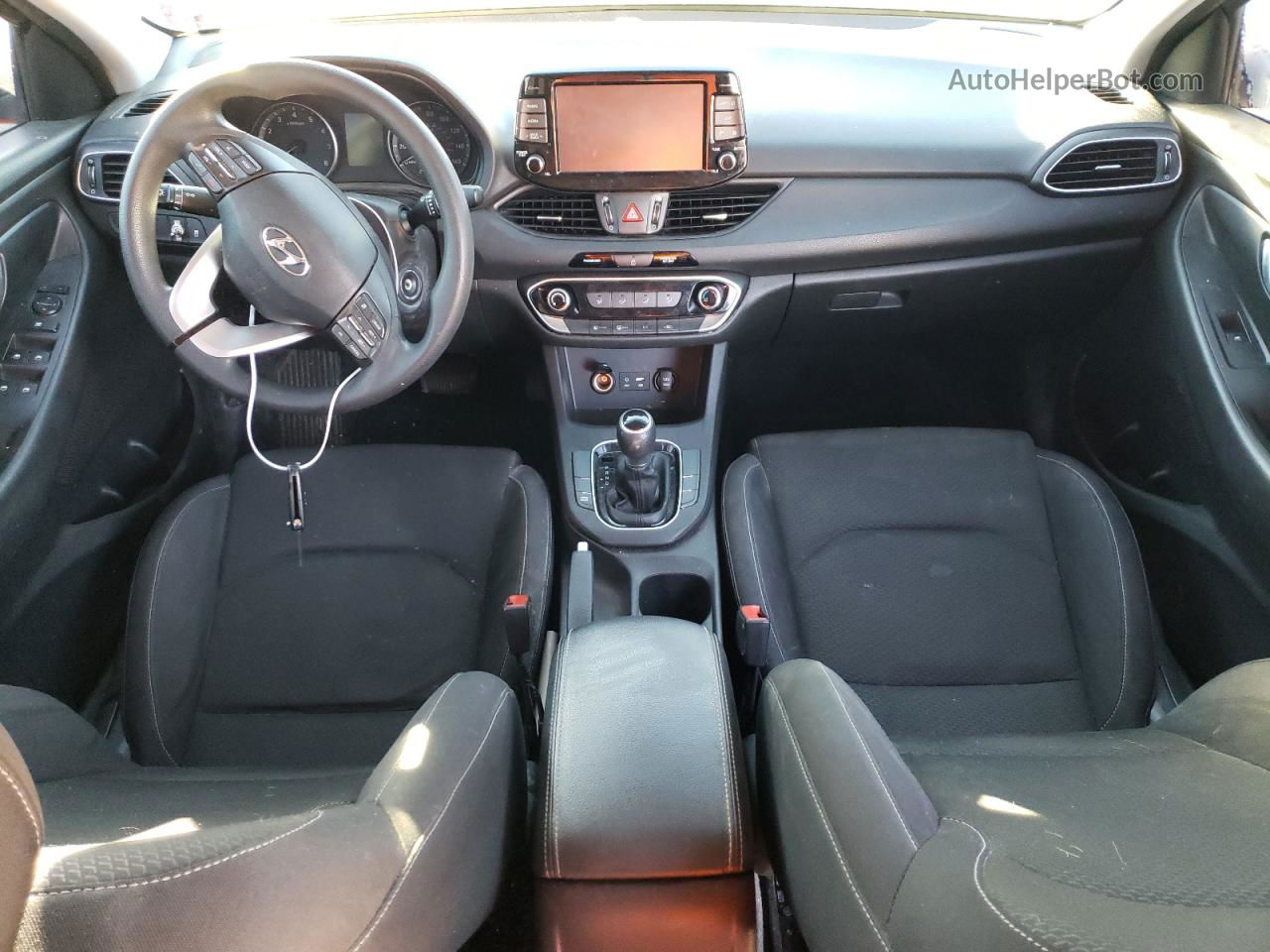 2018 Hyundai Elantra Gt  Red vin: KMHH35LE3JU014771