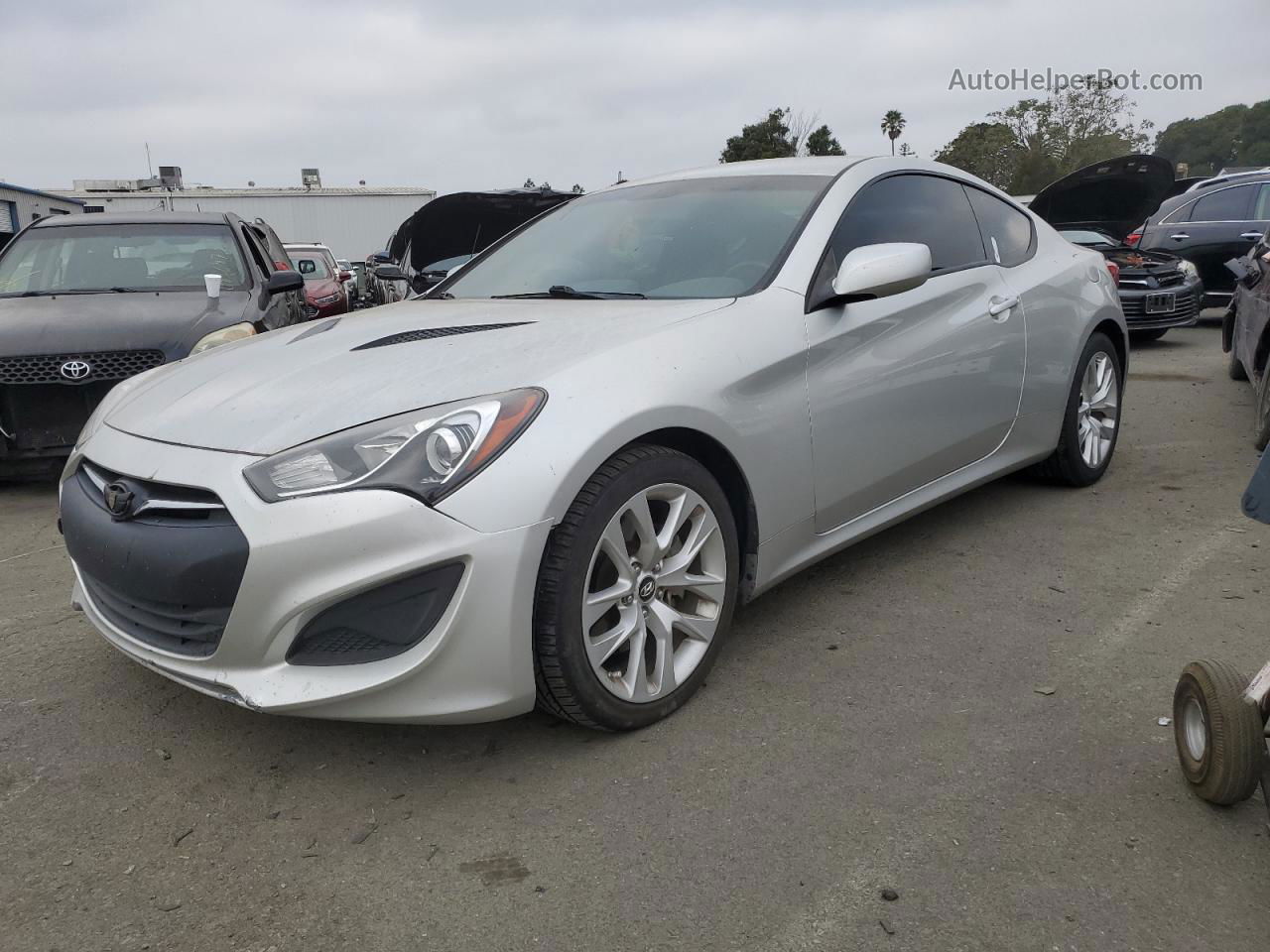 2013 Hyundai Genesis Coupe 2.0t Silver vin: KMHHT6KD5DU106659