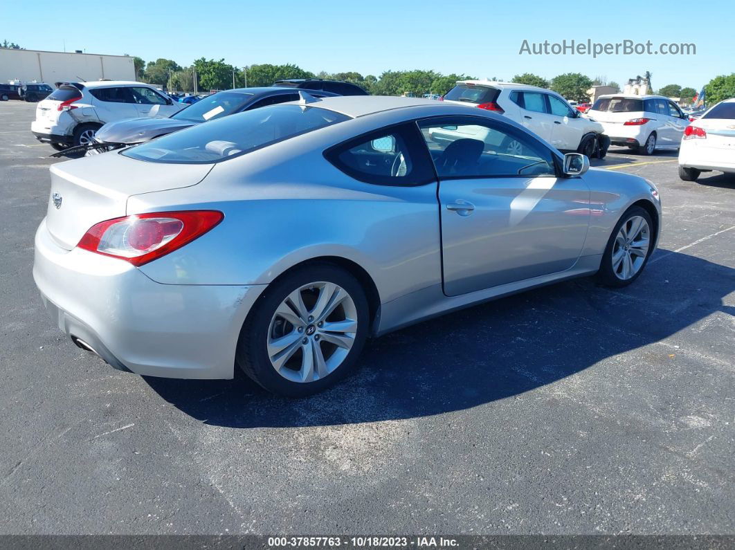 2010 Hyundai Genesis Coupe   Silver vin: KMHHT6KD8AU028096