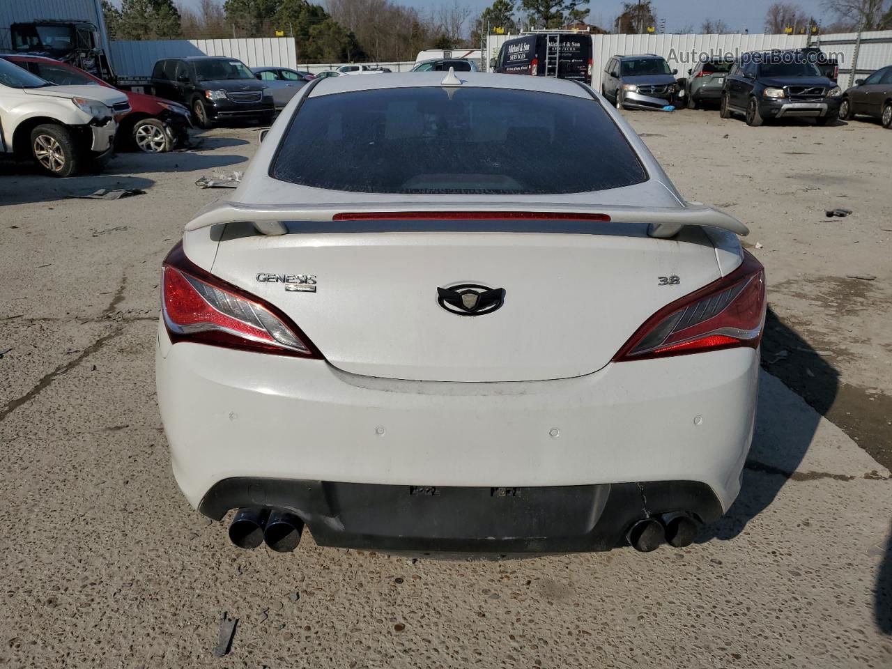 2013 Hyundai Genesis Coupe 3.8l White vin: KMHHU6KJ0DU087666