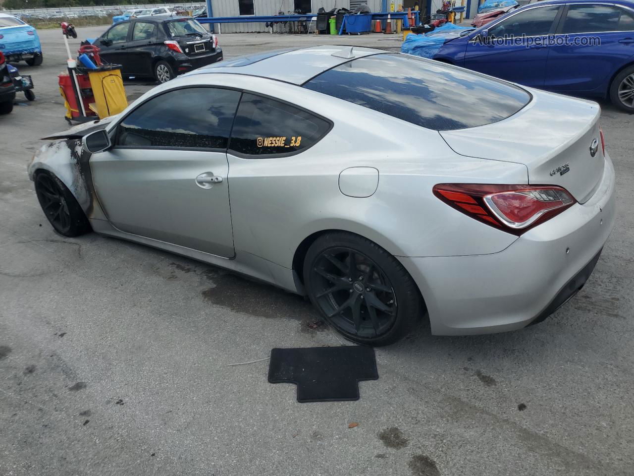 2013 Hyundai Genesis Coupe 3.8l Silver vin: KMHHU6KJ2DU092982