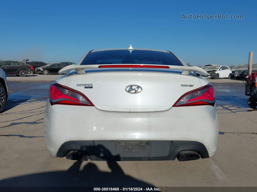 2013 Hyundai Genesis 3.8 Track White vin: KMHHU6KJ4DU095009