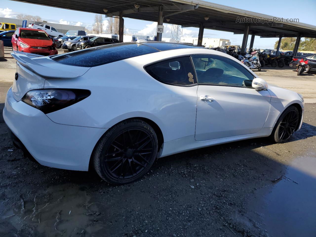 2013 Hyundai Genesis Coupe 3.8l White vin: KMHHU6KJ4DU105988