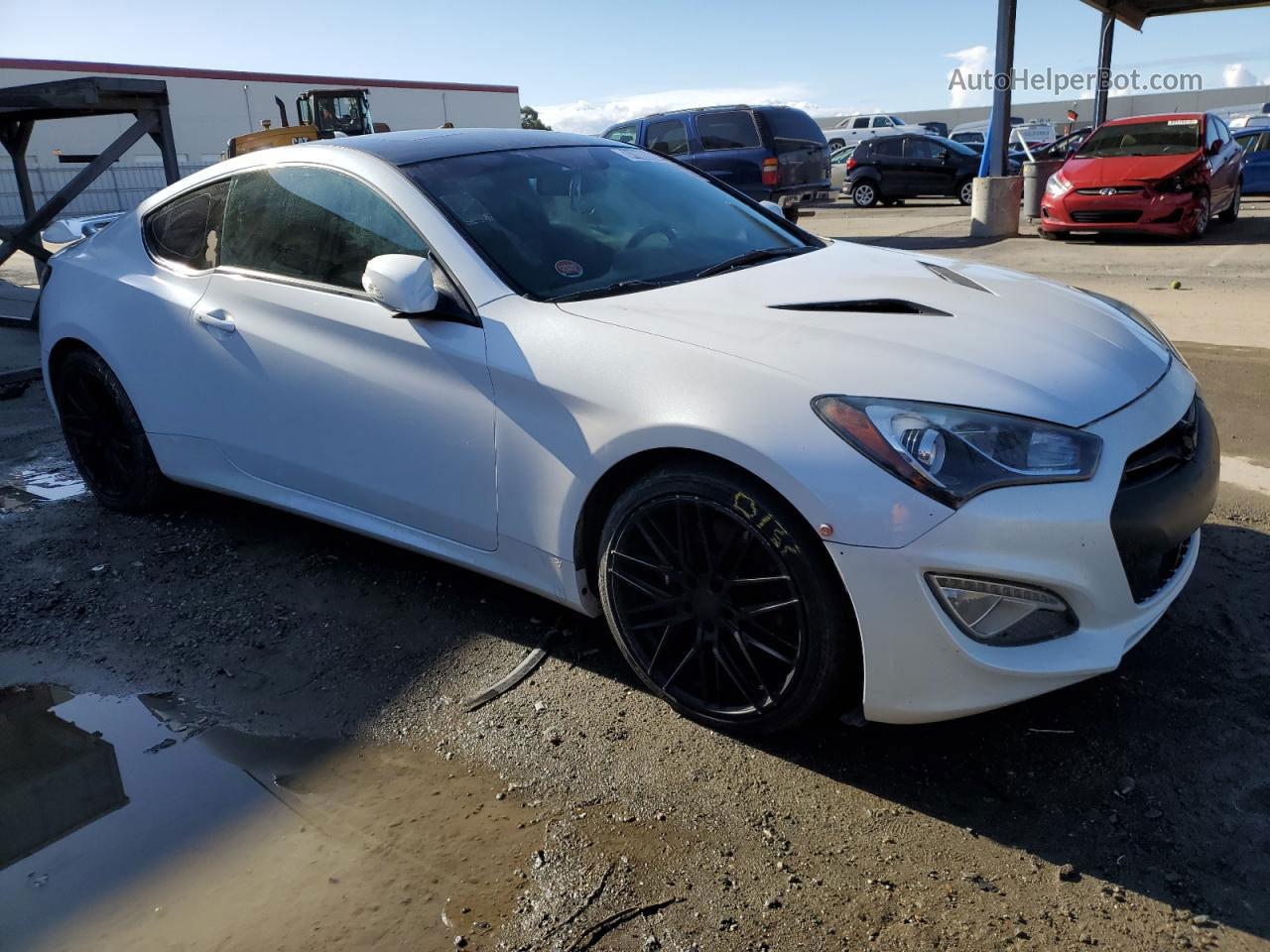 2013 Hyundai Genesis Coupe 3.8l White vin: KMHHU6KJ4DU105988