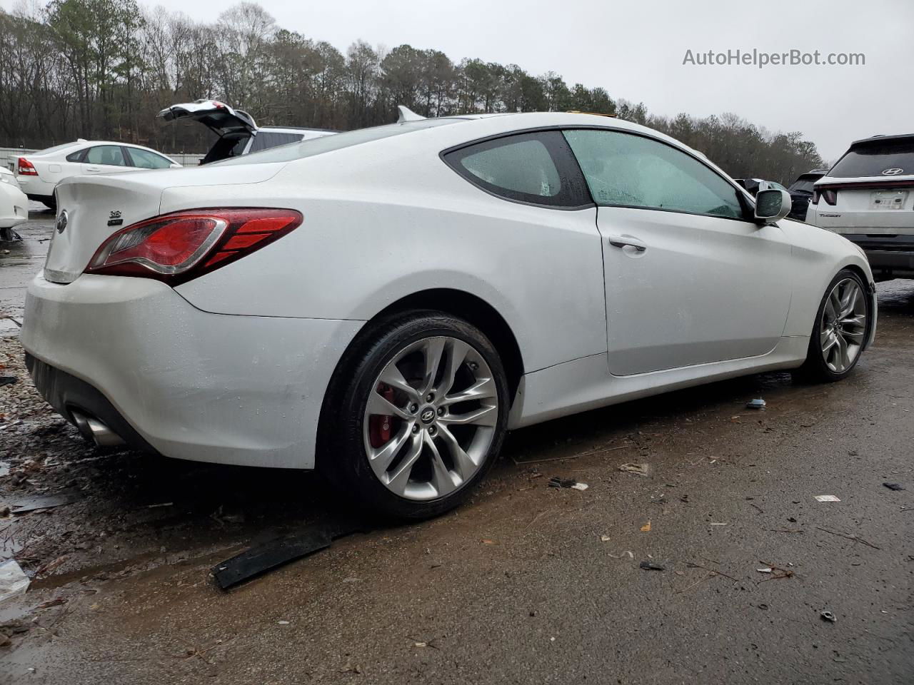 2013 Hyundai Genesis Coupe 3.8l White vin: KMHHU6KJ8DU093148