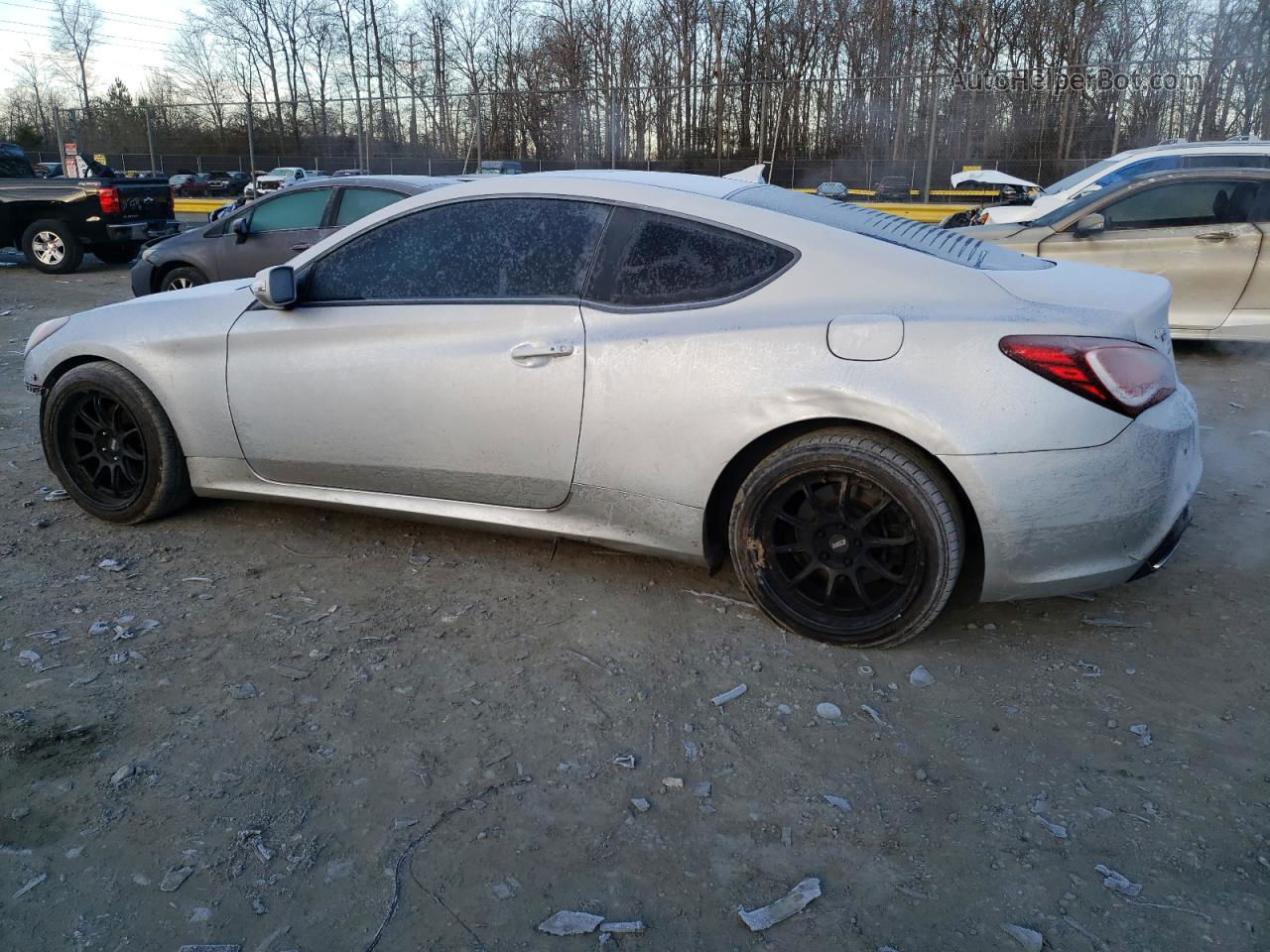 2013 Hyundai Genesis Coupe 3.8l Silver vin: KMHHU6KJ9DU101032