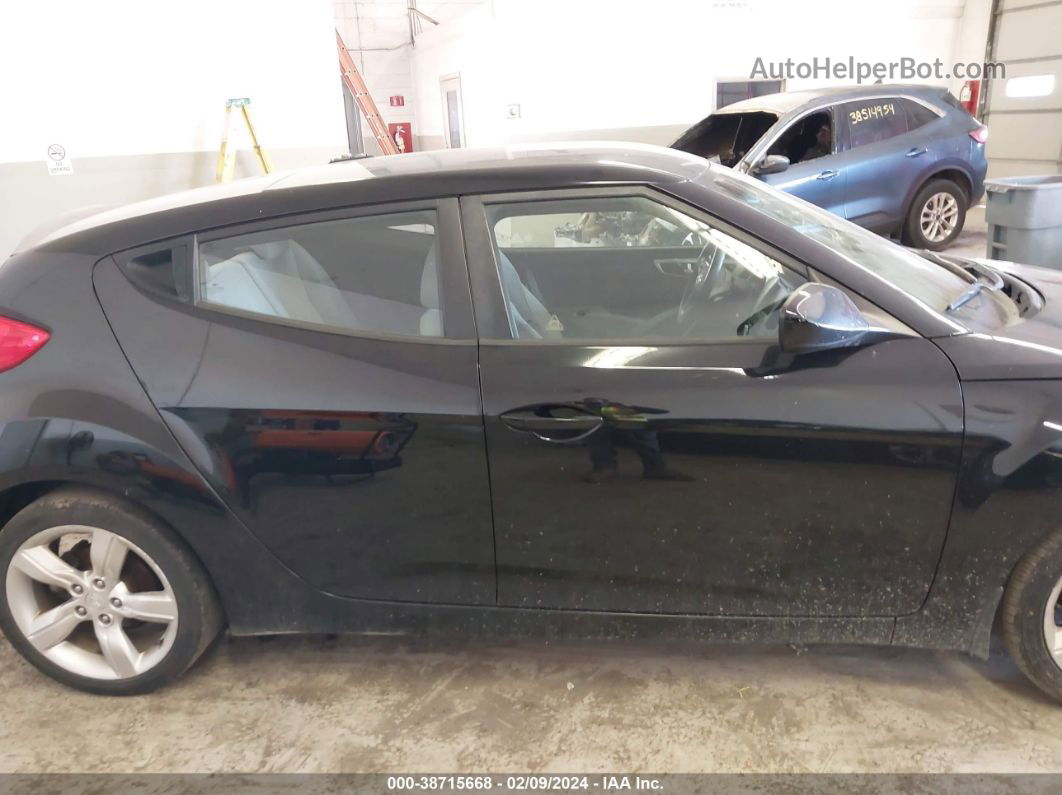 2013 Hyundai Veloster Base W/gray Black vin: KMHTC6AD0DU086221