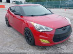 2013 Hyundai Veloster Base W/gray Red vin: KMHTC6AD0DU094612