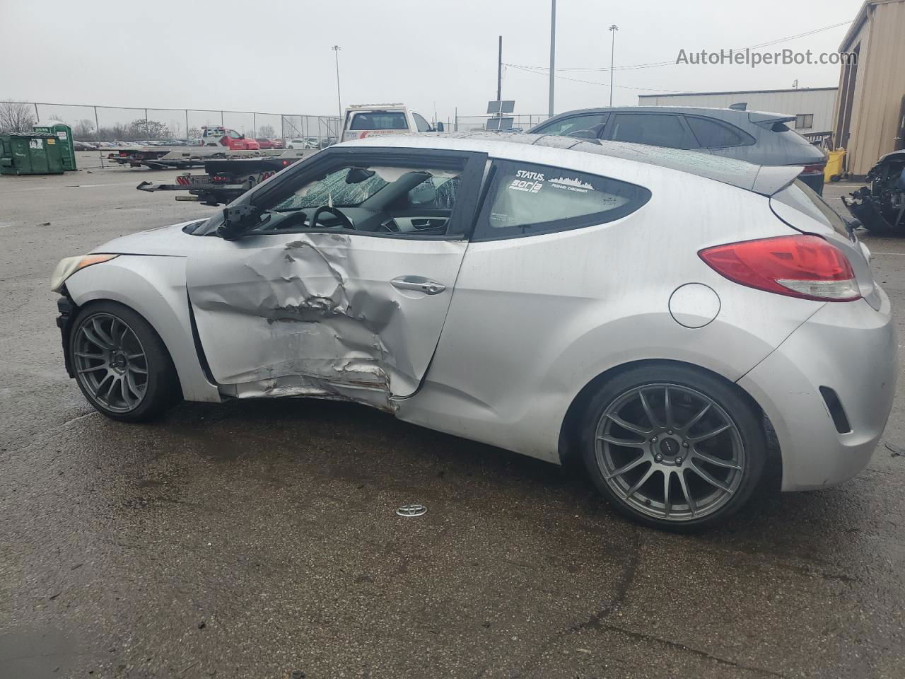 2013 Hyundai Veloster  Серебряный vin: KMHTC6AD0DU105074