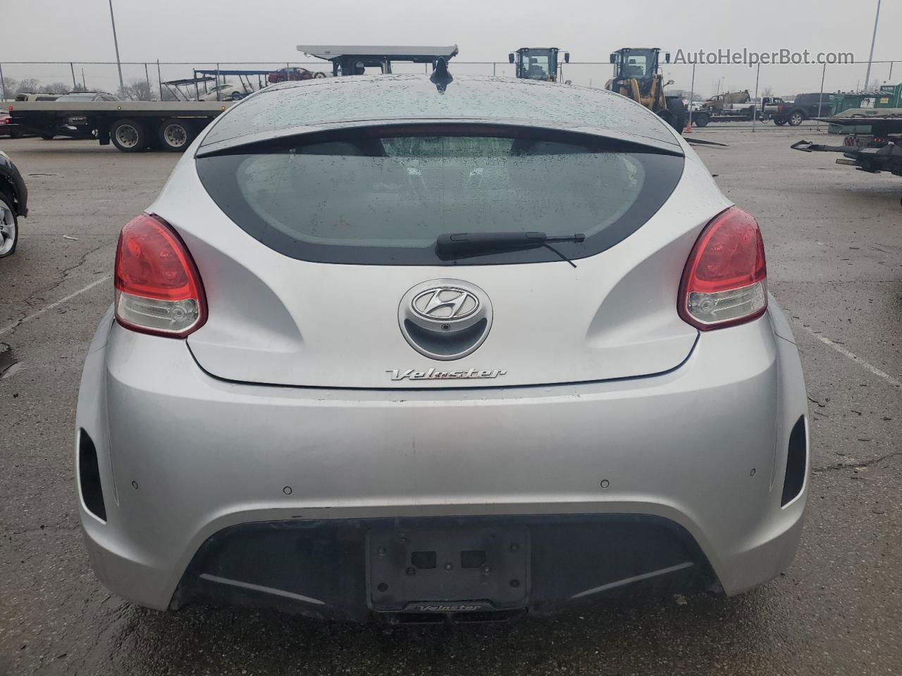 2013 Hyundai Veloster  Серебряный vin: KMHTC6AD0DU105074