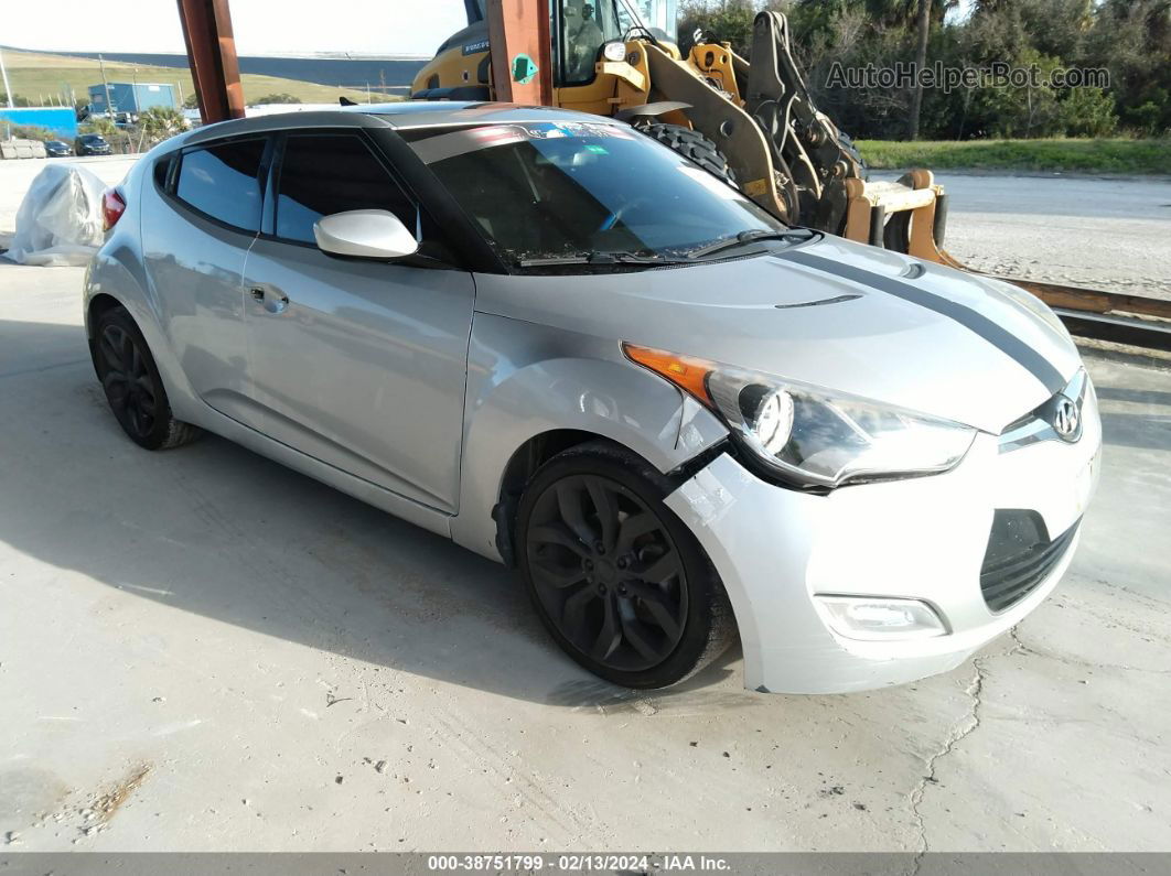 2013 Hyundai Veloster Base W/black Gray vin: KMHTC6AD0DU137524