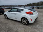 2013 Hyundai Veloster  White vin: KMHTC6AD0DU142223