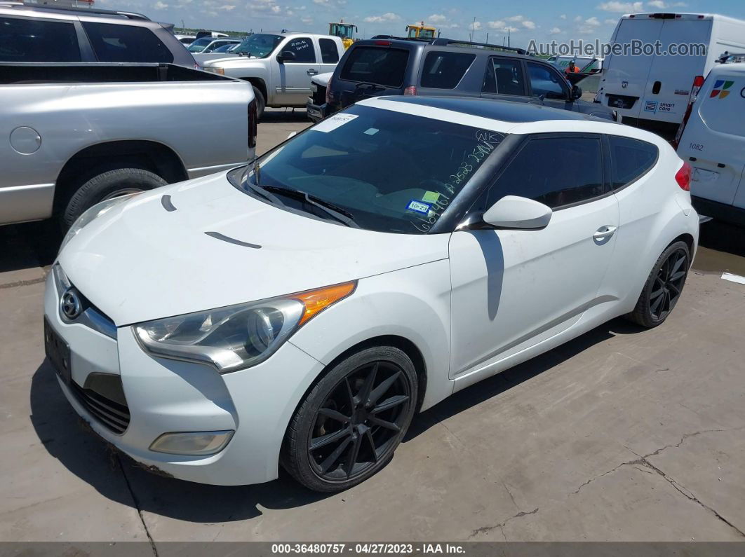 2013 Hyundai Veloster W/red Int White vin: KMHTC6AD0DU142500