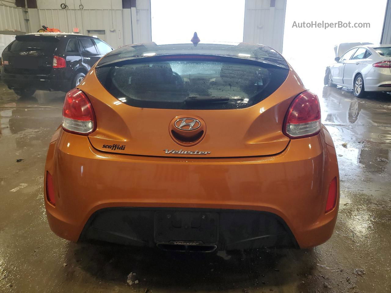 2013 Hyundai Veloster  Orange vin: KMHTC6AD0DU145767