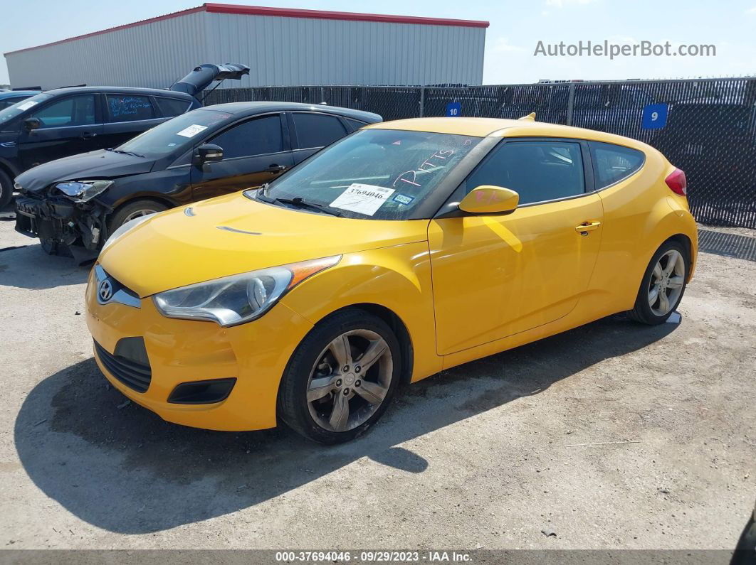 2013 Hyundai Veloster Base W/black Yellow vin: KMHTC6AD0DU167090