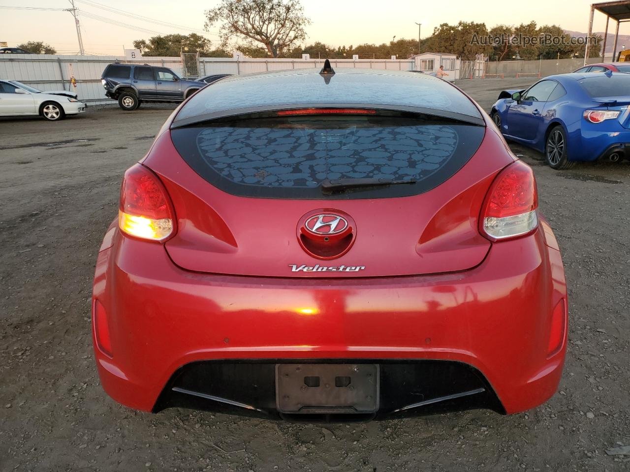 2013 Hyundai Veloster  Red vin: KMHTC6AD1DU108890