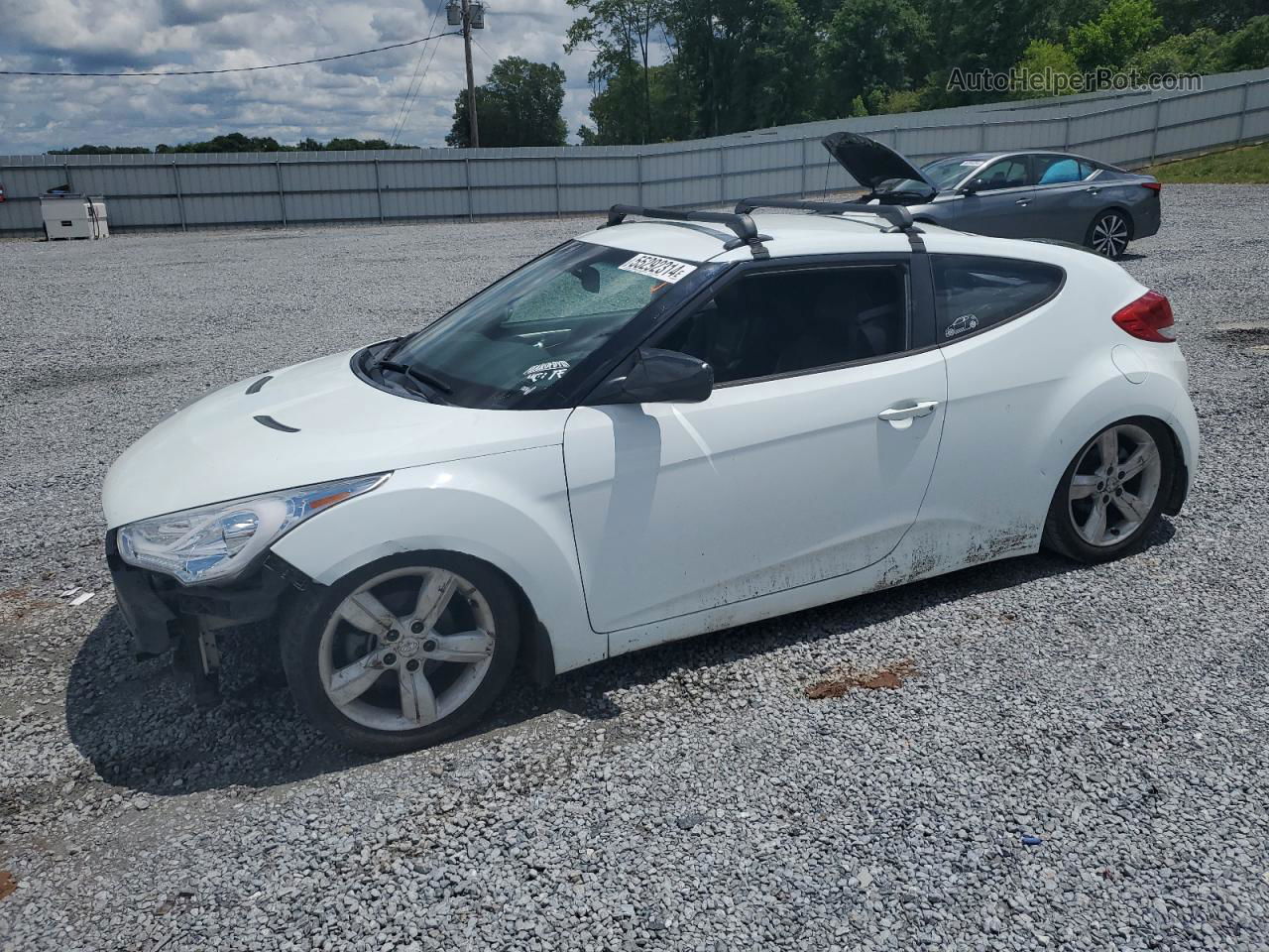 2013 Hyundai Veloster  White vin: KMHTC6AD1DU155255