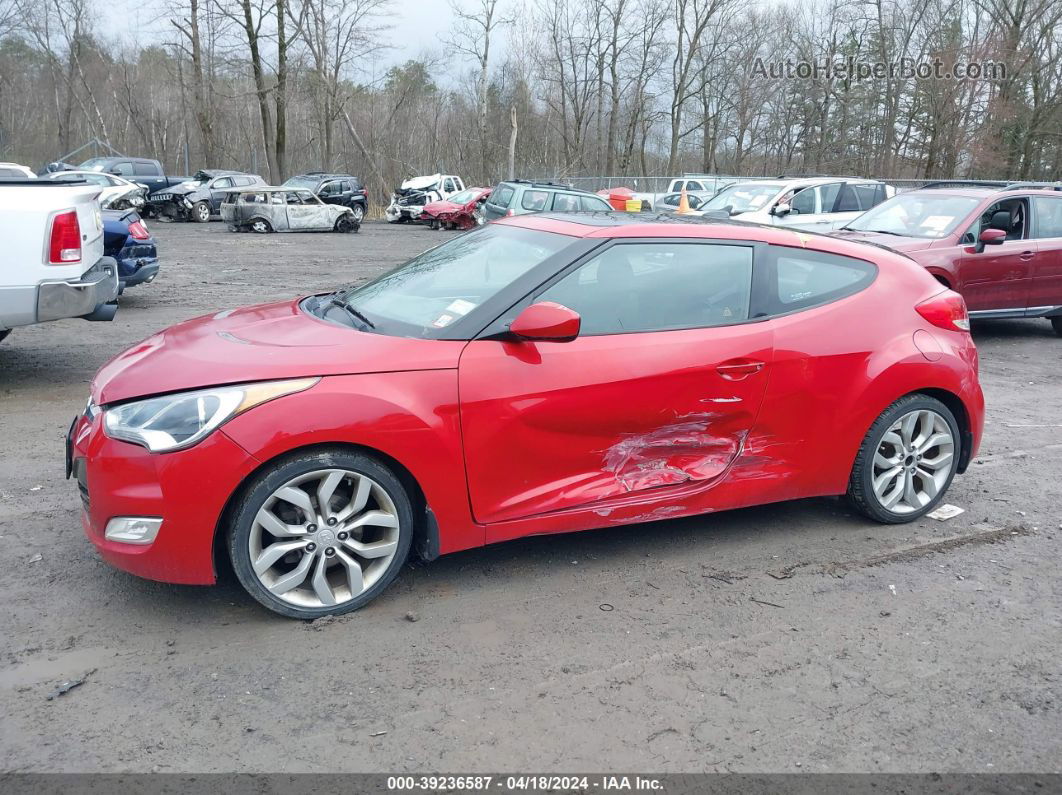 2013 Hyundai Veloster Base W/black Red vin: KMHTC6AD2DU150940