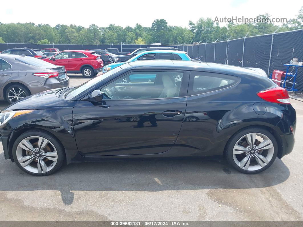 2013 Hyundai Veloster Base W/gray Black vin: KMHTC6AD3DU110396