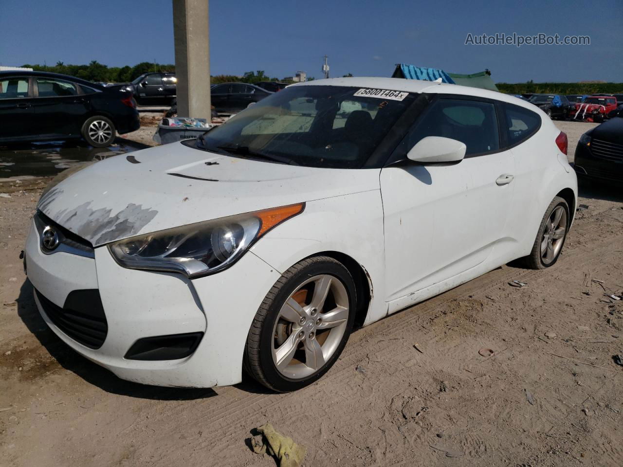 2013 Hyundai Veloster  White vin: KMHTC6AD4DU162345