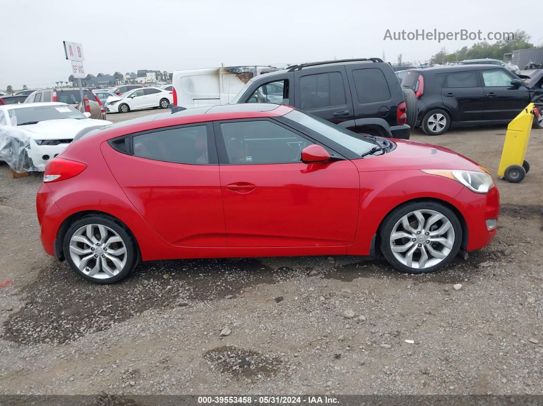 2013 Hyundai Veloster   Red vin: KMHTC6AD6DU133350