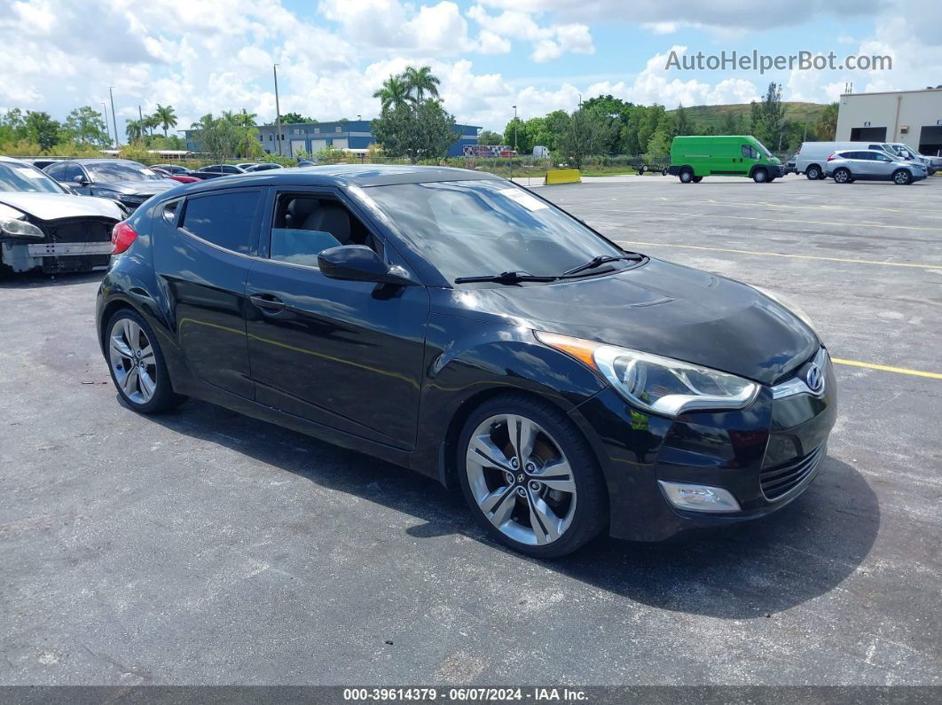 2013 Hyundai Veloster Base W/gray Black vin: KMHTC6AD7DU085437