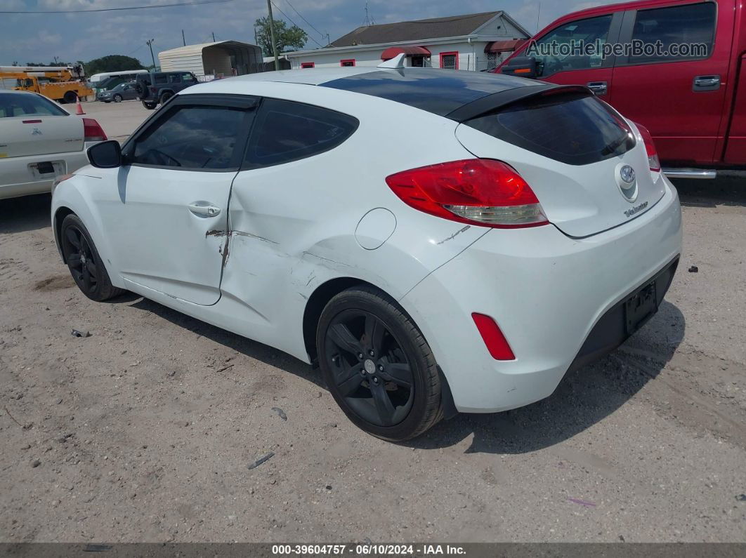 2013 Hyundai Veloster Base W/gray White vin: KMHTC6AD7DU103595