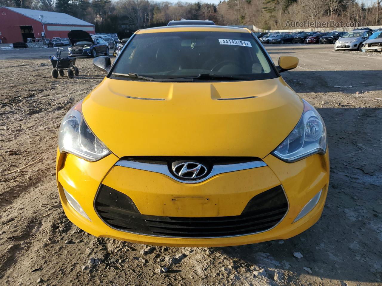 2013 Hyundai Veloster Yellow vin: KMHTC6AD7DU106156