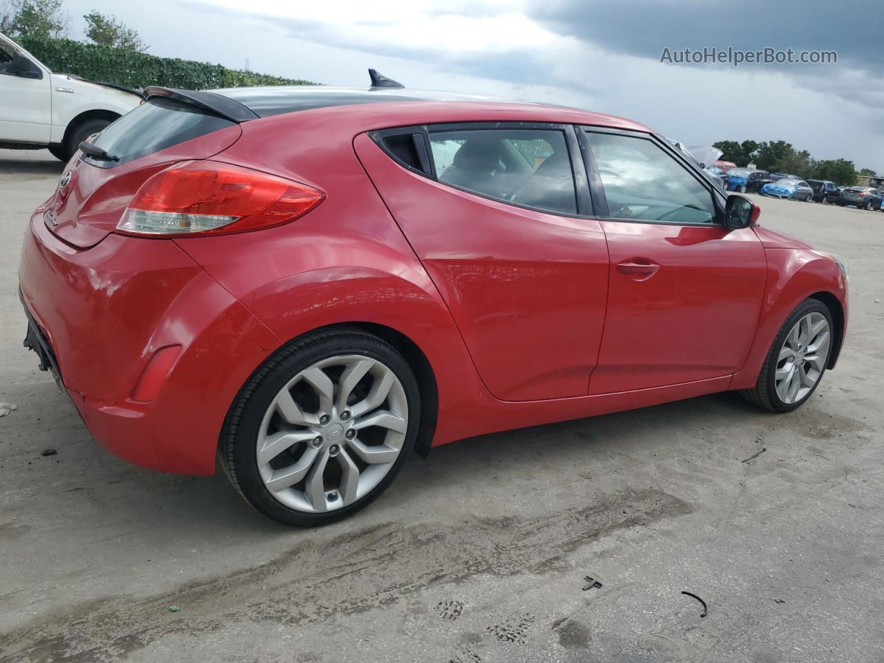 2013 Hyundai Veloster  Red vin: KMHTC6AD8DU165846