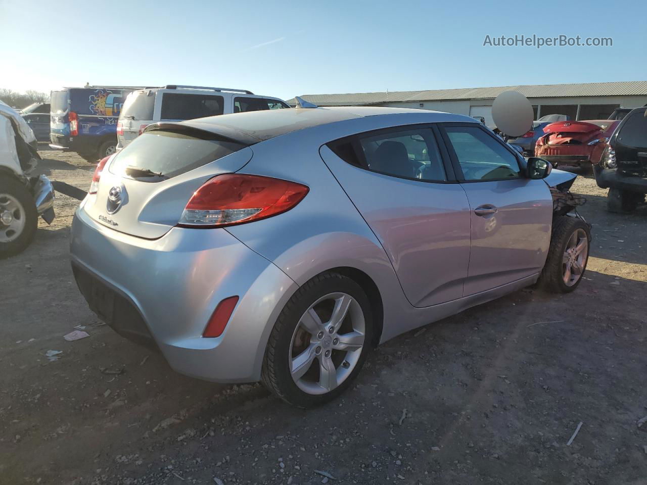 2013 Hyundai Veloster  Серебряный vin: KMHTC6AD9DU088095